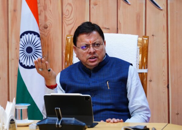 मुख्यमंत्री पुष्कर सिंह धामी ने दिए सारकोट की तर्ज पर प्रत्येक जिले में दो-दो आदर्श गांव बनाने के निर्देश, चारधाम यात्रा मार्गों पर कानून-व्यवस्था का सख्ती से अनुपालन कराने की दी हिदायत