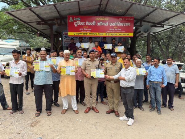 लक्ष्मणझूला पुलिस ने नशा मुक्त भारत पखवाड़ा के तहत वाहन चालकों को अंतर्राष्ट्रीय ड्रग्स दिवस पर नशा मुक्ति की दिलाई शपथ