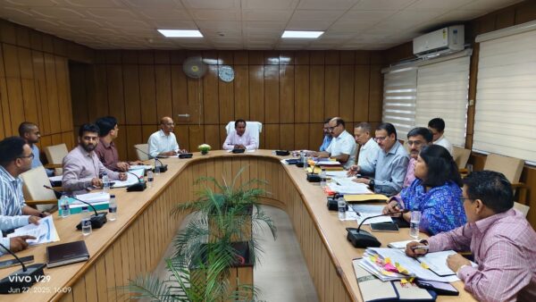 कार्यदायी संस्थाओं को उच्च शिक्षा मंत्री डॉ. धन सिंह रावत की दो टूक, कहा – निर्माण कार्य समय पर पूर्ण न होने पर होगी सख्त कार्रवाई