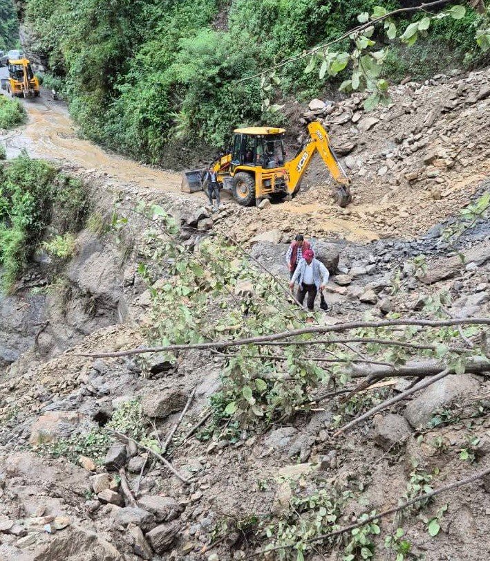 भारी बारिश के जिले के 18 लिंक मोटर मार्ग बाधित