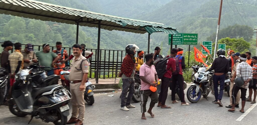 जांच में 11 वाहन सीज, दो लाख से अधिक अर्थदंड