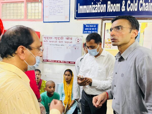 डीएम सविन बंसल की मुहिम, जिले में स्वास्थ्य सेवाओं का आधुनिकीकरण, उप जिला चिकित्सालय ऋषिकेश में मार्डन टीकाकरण कक्ष का विस्तारीकरण के साथ खुली अतिरिक्त दवाई वितरण खिड़की