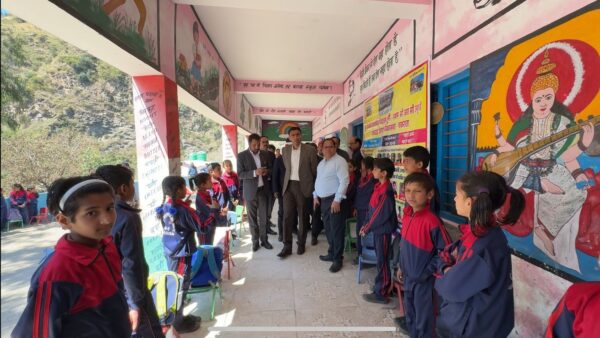 देहरादून : सरकारी स्कूलों में शिक्षा और स्वास्थ्य पर डीएम सविन बसंल का विशेष फोकस, अब स्टील के बर्तनों में बनेगा मध्याह्न भोजन, जिला योजना विशेष फंड से 89 लाख जारी