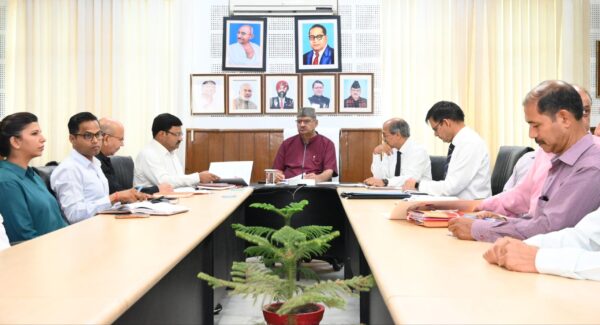 सैनिक कल्याण मंत्री गणेश जोशी ने कारगिल विजय दिवस की तैयारियों को लेकर की समीक्षा, दिए निर्देश