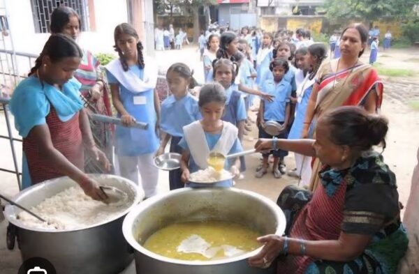 मुख्यमंत्री के प्रताप से जिला प्रशासन का कमिटमेंट ही है गांरटी; शिक्षा, स्वास्थ्य को समर्पित जिला प्रशासन के जीवंत प्रयास