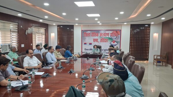 सीडीओ आकांक्षा कोण्डे की अध्यक्षता में सैनिक कल्याण परिषद की बैठक, पूर्व सैनिकों की समस्याओं का त्वरित निस्तारण और शहीद स्मारक निर्माण पर मंथन