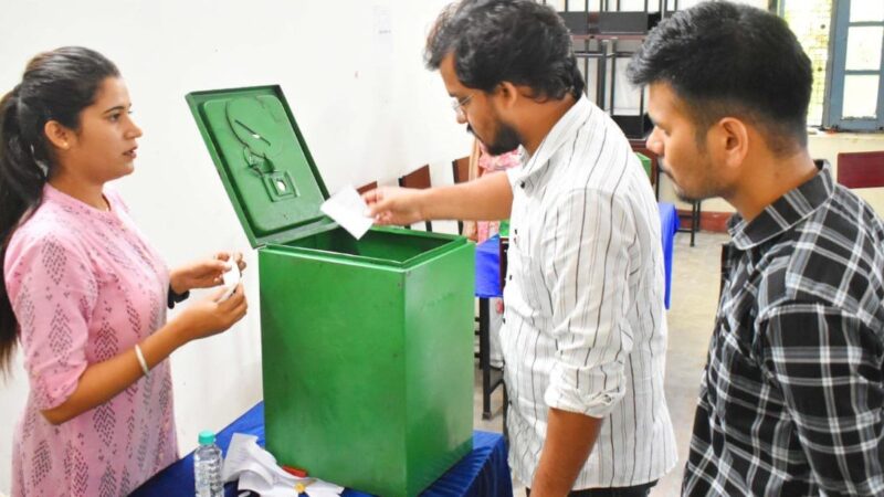 पंचायत चुनाव ड्यूटी पर तैनात कार्मिक को दिया प्रशिक्षण