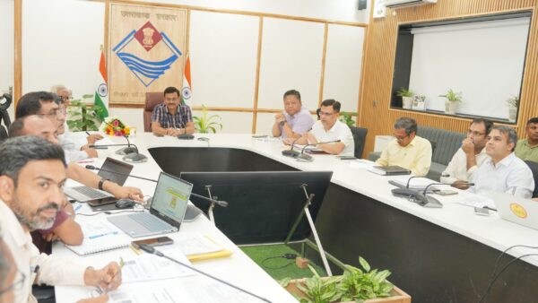 मुख्य सचिव आनंद बर्धन की अध्यक्षता में टेलीकम्युनिकेशन विभाग के तत्वाधान में आठवीं राज्य स्तरीय ब्रॉडबैंड समिति की बैठक आयोजित