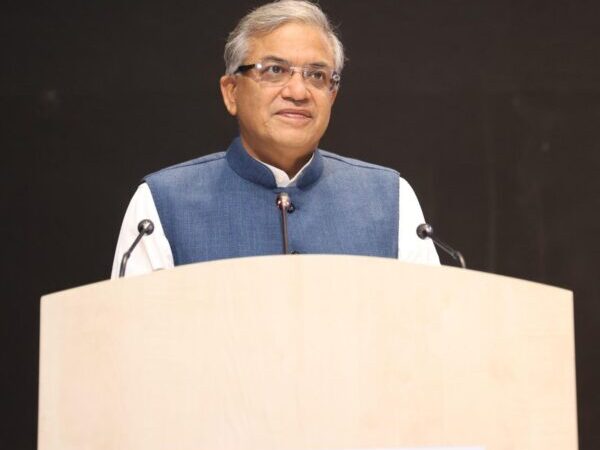 बिहार में हर चार में से तीन मतदाताओं ने भरे गणना प्रपत्र, अब तक 74.39% प्रपत्र एकत्रित