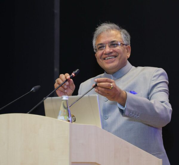 बिहार में लगभग सभी मतदाताओं से सीधे संपर्क में आया निर्वाचन आयोग