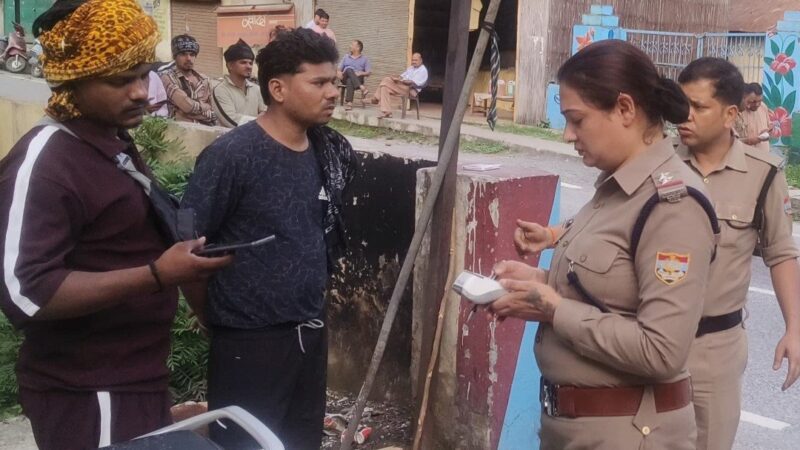 यातायात नियमों के उल्लघंन पर वसूला 1.67 लाख का जुर्माना