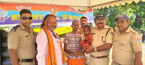 पुलिस बनी ‘भगवान’ : मंगलौर में बिछड़े 4 वर्षीय तनु को परिवार से मिलाया, भावुक पिता ने कहा “आप भगवान हैं”