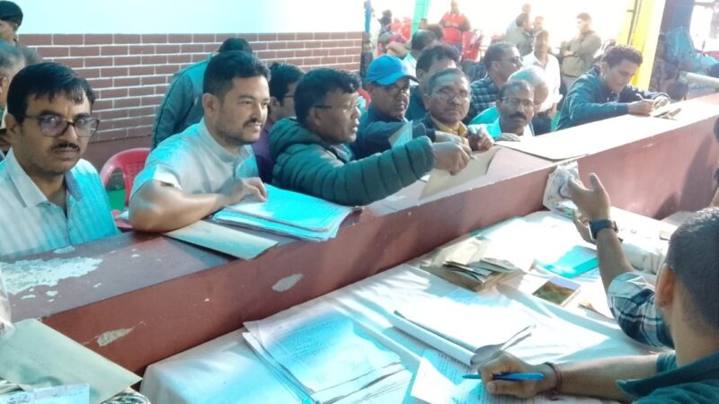 प्रत्याशियों के भाग्य मत पेटियों में बंद, लौटी पोलिंग पार्टियां