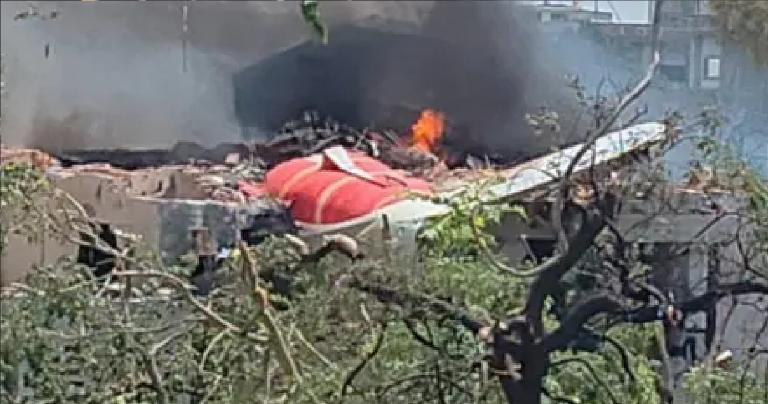 टेकऑफ के सेकेंड भर बाद दोनों इंजन बंद: अहमदाबाद एयर क्रैश की रिपोर्ट में चौंकाने वाले खुलासे