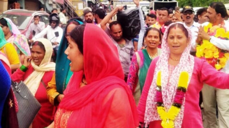 जिपं सदस्यों ने निकाला विजय जुलूस, अध्यक्ष पद पर जताई दावेदारी