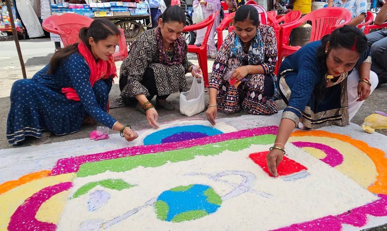 हर घर तिरंगा अभियान पर रंगोली प्रतियोगिता