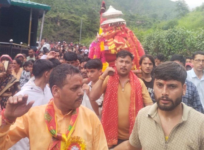 मां नंदा की कैलाश की विदाई के साथ लोकजात का हुआ आगाज