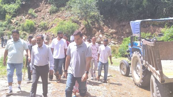 कैबिनेट मंत्री सौरभ बहुगुणा ने किया आपदा प्रभावित क्षेत्रों का स्थलीय निरीक्षण, राहत एवं पुनर्वास कार्यों की समीक्षा