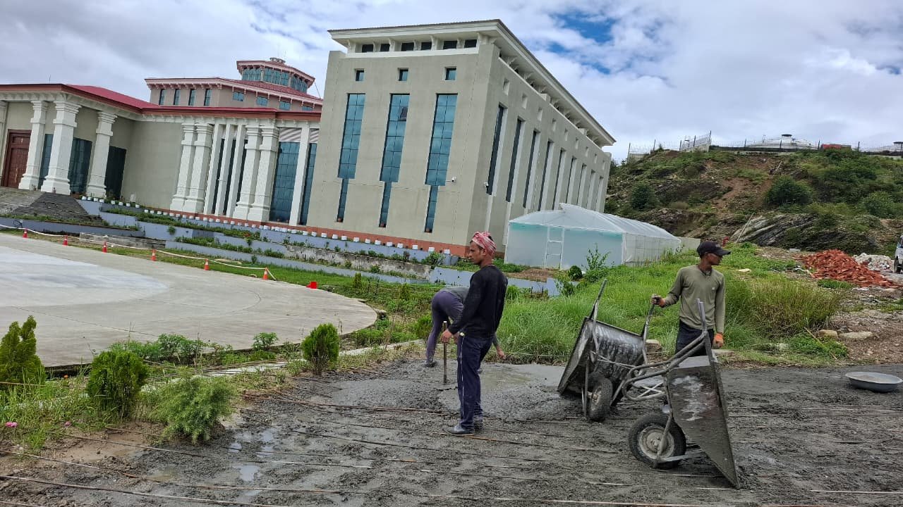 मानसून सत्र को तैयारियां पूरी – डीएम संदीप तिवारी