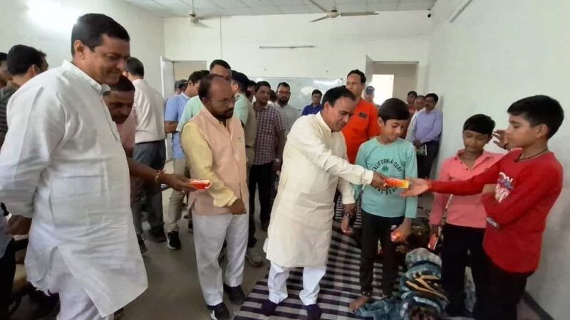 सांसद बलूनी व प्रभारी मंत्री डॉ. धन सिंह रावत ने आपदा प्रभावितों को दिया हर संभव मदद का भरोसा