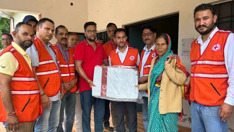 थराली आपदा प्रभावितों की मदद को आगे आई संस्थाएं