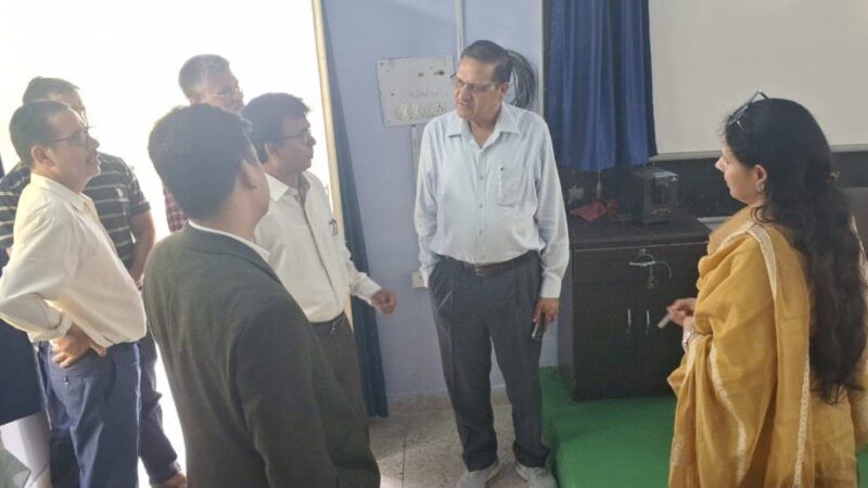 संबद्धता को विधि महाविद्यालय का निरीक्षण