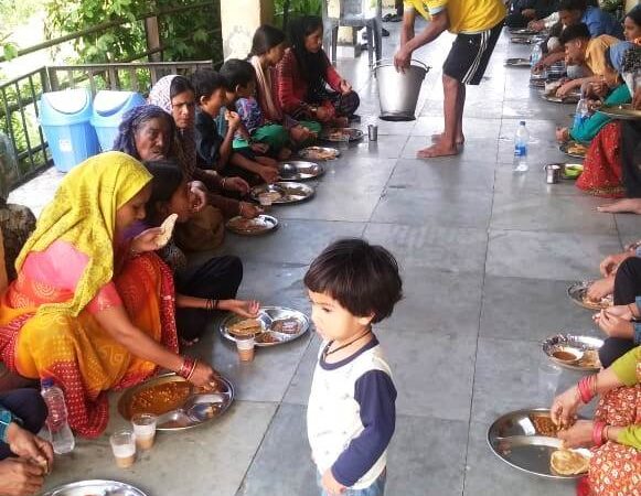 सेवा इंटरनेशनल ने आपदा प्रभावितों के लिए लगाया शिविर