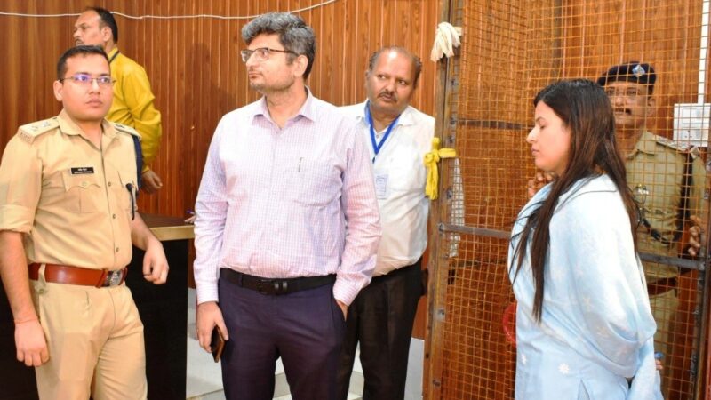 डीएम संदीप तिवारी व एसपी सर्वेश पंवार ने लिया मतगणना स्थल का जायजा