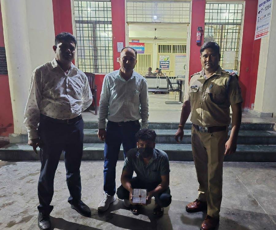 देहरादून में अवैध रूप से निवास कर रहा बांग्लादेशी गिरफ्तार, पहचान छिपाकर बंगाली डॉक्टर के रूप में कर रहा था  काम