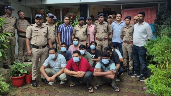 SSC परीक्षा में नकल की साजिश नाकाम, नैनीताल पुलिस ने किया गिरोह का भंडाफोड़, 9 आरोपी गिरफ्तार