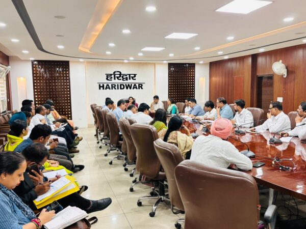 सीडीओ आकांक्षा कोंडे की अध्यक्षता में ग्रामीण क्षेत्रों की स्वच्छता को लेकर एक महत्वपूर्ण बैठक आयोजित, दिए निर्देश