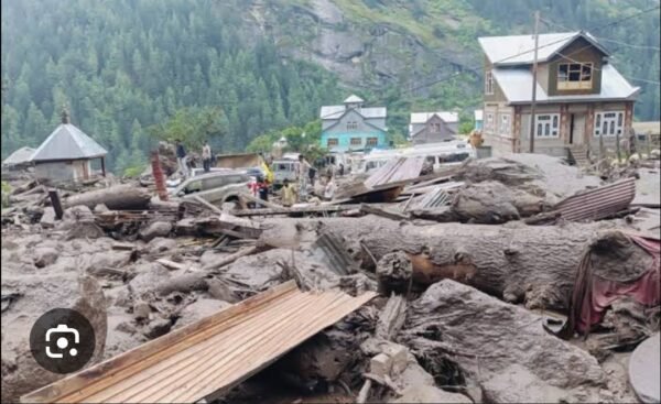 किश्तवाड़ में बादल फटने से मची तबाही, 41 लोगों की मौत, 98 लोग बचाए गए, कई लापता