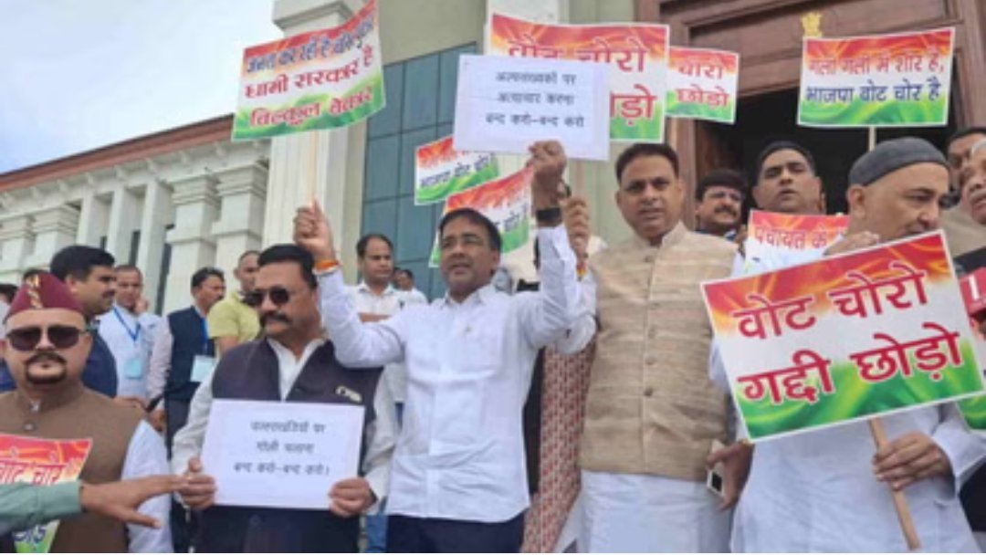 उत्तराखंड विधानसभा सत्र : कानून व्यवस्था पर हंगामा, सदन की कार्यवाही स्थगित