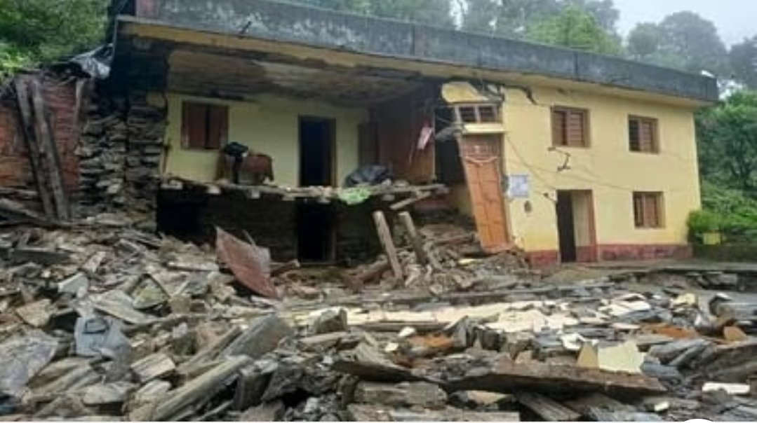 उत्तराखंड के बागेश्वर में बादल फटने से तबाही, 2 महिलाओं की मौत, 3 लोग लापता