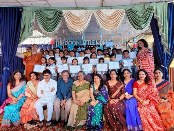 द दून लिटिल वर्ल्ड स्कूल का वार्षिक प्रमाण पत्र वितरण समारोह हुआ संपन्न