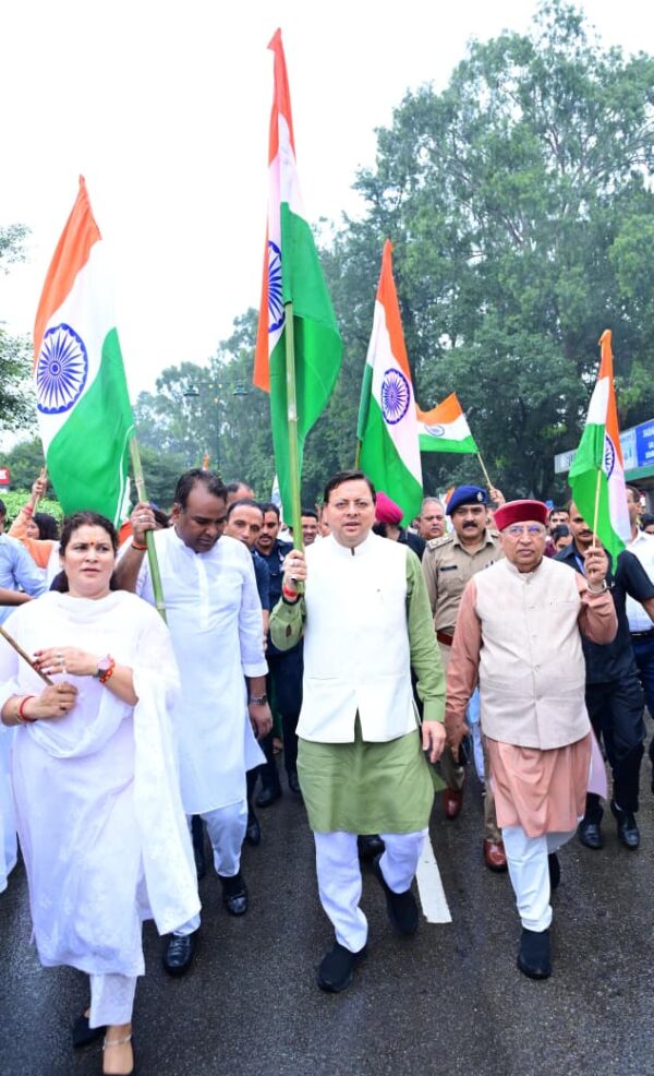 तिरंगा यात्रा भारत माता, स्वाधीनता सेनानियों, शहीद सैनिकों, वीरांगनाओं एवं भारत के महान सपूतो के प्रति आभार व्यक्त करने का अवसर – मुख्यमंत्री धामी