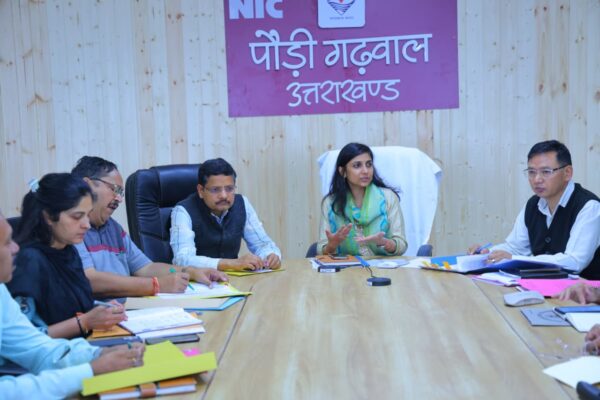 आगामी स्वतंत्रता दिवस की भव्य तैयारियां, डीएम स्वाति एस. भदौरिया ने दिए विशेष निर्देश; ‘एक पेड़ मां के नाम’ से लेकर ‘हर घर तिरंगा’ तक होंगे आयोजन