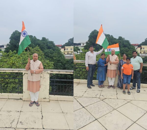 सासंद राज्यसभा डॉ. नरेश बंसल ने देहरादून स्थित अपने आवास पर तिरंगा फहराया