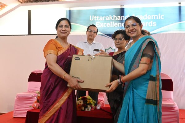 करियर निर्माण में दृढ़ता और आत्मविश्वास जरूरी – डीएम नितिका खण्डेलवाल