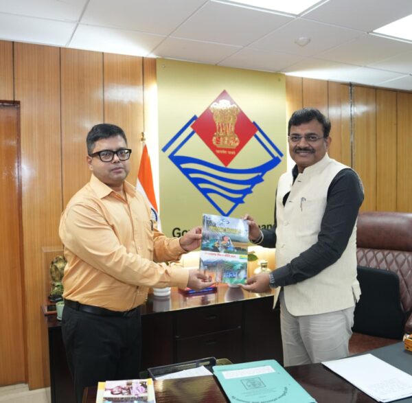 उत्तराखंड में राष्ट्रीय स्तर का फ़िल्म महोत्सव आयोजित करने पर करें कार्य – मुख्य सचिव आनन्द बर्द्धन