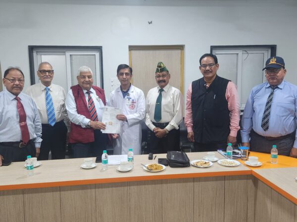 श्री महंत इन्दिरेश अस्पताल और पूर्व सीएपीएफ परसोनैल एसोसिएशन के बीच हुआ बड़ा समझौता, CGHS दरों पर होगा इलाज