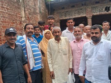 बिजनौर में 60 साल बाद मिली बिछड़ी बहन, अब बांधेगी भाई को राखी, 9 साल की उम्र में मेले में हुई थी गायब