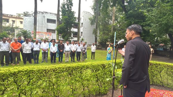स्वतंत्रता दिवस पर क्लेक्ट्रेट परिसर में छाया देश भक्ति का रंग, डीएम सविन बंसल ने जनपद वासियों को दी स्वतंत्रता दिवस की शुभकामनाएं