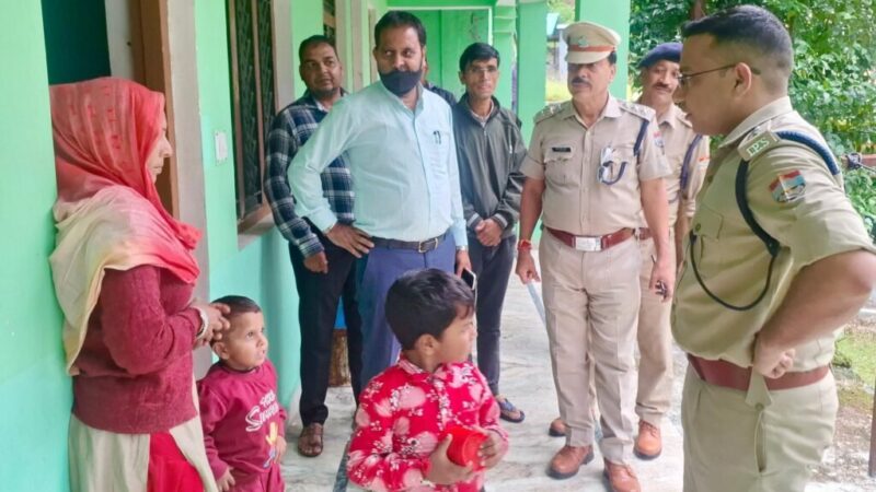 एसपी सर्वेश पंवार ने नंदानगर प्रभावित क्षेत्र का किया स्थलीय निरीक्षण