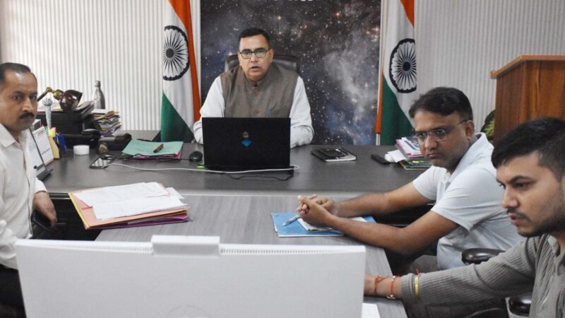 आपदा से क्षतिग्रस्त परिसंपत्तियों का जल्द करें आकलन – सीडीओ डॉ. अभिषेक त्रिपाठी