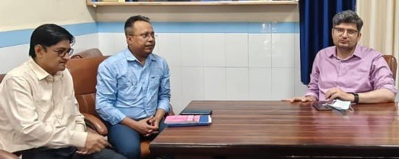 स्वास्थ्य सुविधाओं में लापरवाही बर्दाश्त नही – डीएम संदीप तिवारी