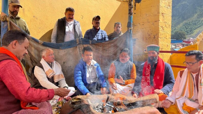 प्रधानमंत्री के जन्म दिन पर बदरीकेदार में हुई पूजा अर्चना