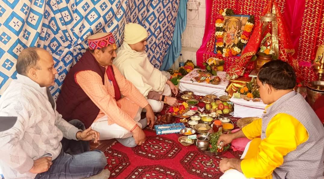 घट स्थापना के साथ बदरीनाथ में दुर्गा सप्तशदी पाठ शुरू