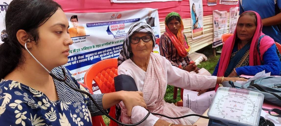 बहुद्देशीय शिविर का लोगों ने लिया लाभ, हासिल की योजनाओं की जानकारी