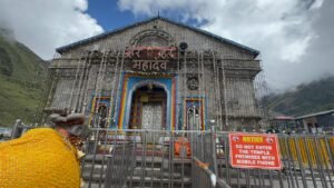 चंद्र ग्रहण के चलते श्री बदरीनाथ- केदारनाथ मंदिर 8 सितंबर सुबह तक बंद